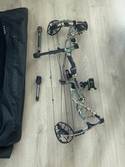 Hoyt REDWRX Carbon RX-1 RH Realtree