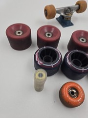 Misc . Skateboard Wheels And Bearings Condition Unknown
