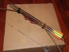 EFA 3 Arrow Mini-Clip Bow Quiver for Traditional Archery Recurve Bow or Longbow