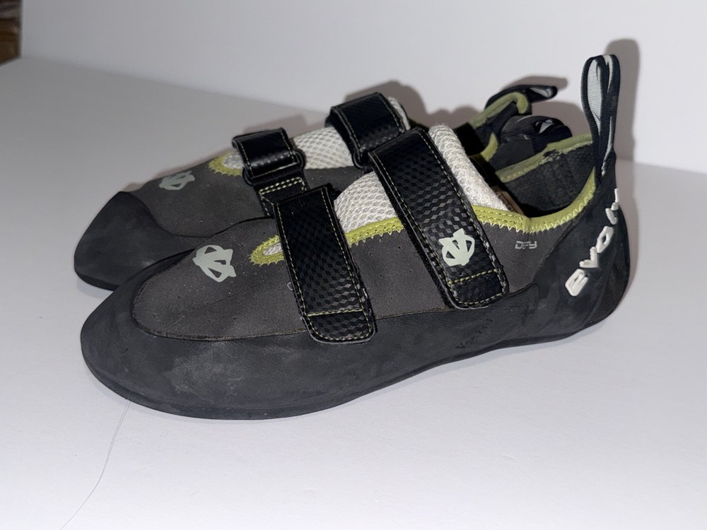 Evolv Defy Climbing Shoes Men 10.5 Black Grey Comfortable Durable Climbing