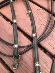 VINTAGE WESTERN LEATHER ALPACA SILVER QUALITY CONCHOS SPLIT REINS