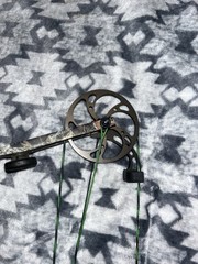 Mathews Outback Compound Solo Cam Bow Camo 70lbs Draw Weight 28” 80%/27.5” 65%