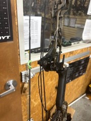 Mathews Lift 29.5 Compound Bow LH 28.5″ 70lb MO Bottomland w/access 4716192