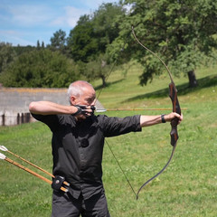 Hermit X8 ILF Takedown Recurve Bow 60-62″ for Hunting & Practice, 25-60lbs RH