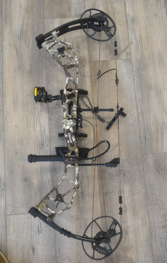 Bear Paradigm RH Compound Hunting Bow *Fired Once* FREE SHIPPING