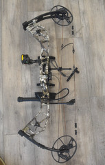 Bear Paradigm RH Compound Hunting Bow *Fired Once* FREE SHIPPING