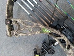 Martin Alien compound bow cbe sight tactic mount trophy ridge holder 6 arrows