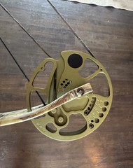 Bear Charge Compound Bow Camo Right Hand Aluminum Bow Hunting