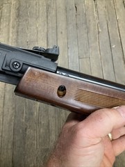 Daisy rare Model 1170 break barrel rifle .177 calibre. Made in Spain. With Box
