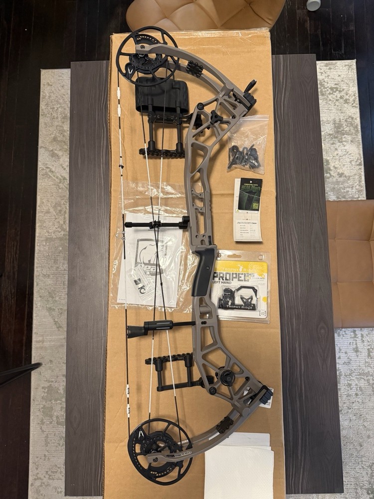 Bear Alaskan Pro LH Compound Bow 55-70lb 33in 26-31in Draw Stone Gray NEW!