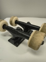 Sonora Thunder 145 Skateboard Trucks With DGK 53 mm Wheels & Mounting Screws