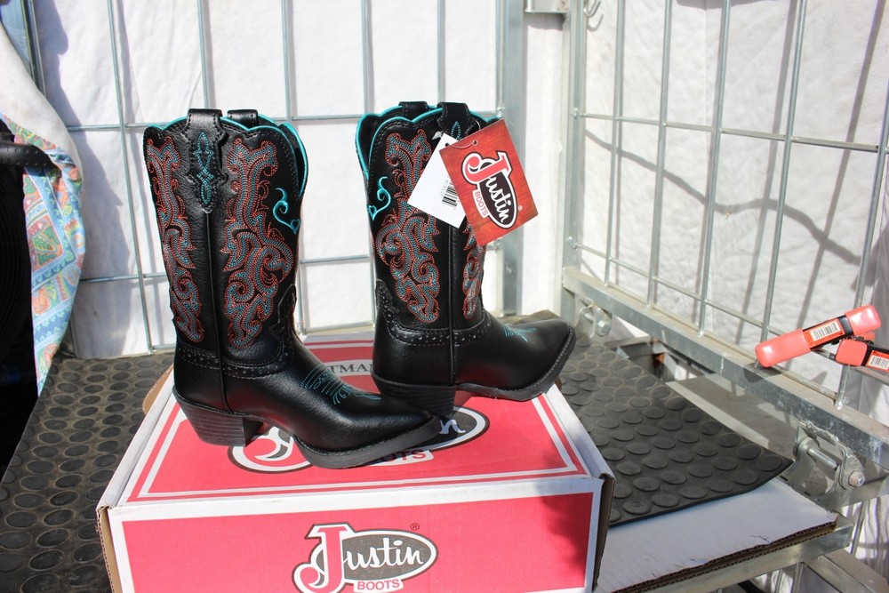 40-85 NewJustin Child 8.5D western boots Black Deercow was 89.00