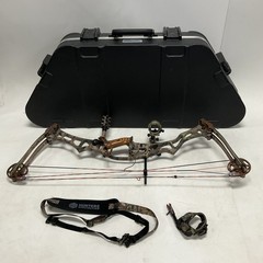Hoyt Trykon XL (75th Anniversary) RH Camo Weight 60 lbs-70 lbs Freedom SKB Case