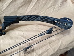 EXTREMELY RARE Collectible Ted Nugent Ultimate Beast Compound Bow by Martin