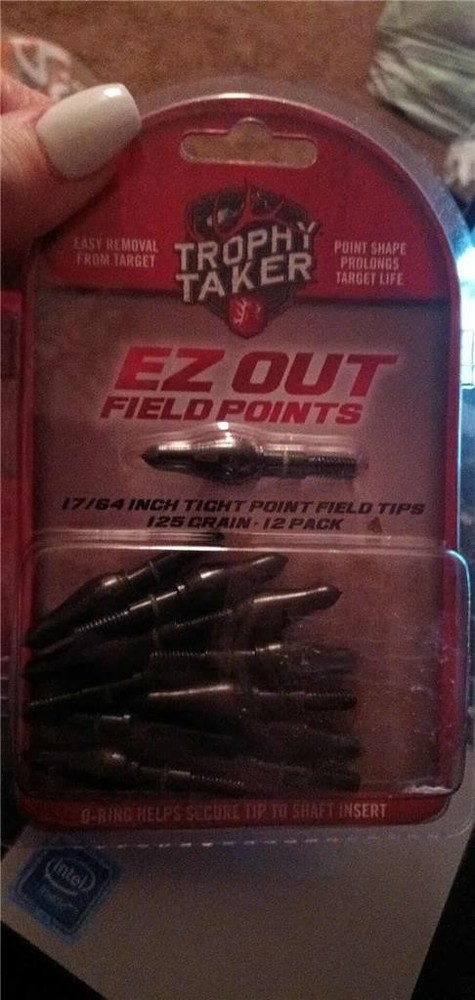 1 NEW 12 PACK TROPHY TAKER EZ OUT FIELD POINTS 17/64 FIELD TIPS 125 GRAIN