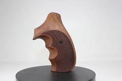 RSD Grips Brand S & W K/L/X – Frame Round Butt Compatible Walnut Grips