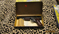 BENJAMIN 130 AIR PISTOL rare Bakelite Grips + Box/Papers VERY COLLECTIBLE BB GUN