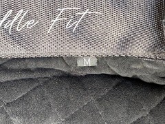 Total Saddle Fit – English – SQUISH PAD – Dressage – Medium (17.5-18″) – Black