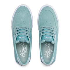 Lakai Shoes Riley 3 – Fog Suede