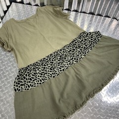 Umgee USA Women’s Shirt Ruffle Loose Green Blocking Animal Print Short Sleeve L