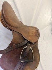 Stübben Siegfried 17” English Jump Saddle 31cm Tree Swiss Made Stirrups