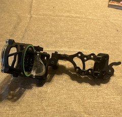 Trophy Ridge AS905 5-Pin Fixed Pin Compound Bow Sight Black/Green