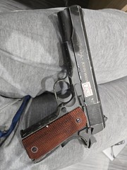 John Wayne 1911 Metal CO2 BB Air Pistol Brown Grips 18x BB Mag 0.177 Cal