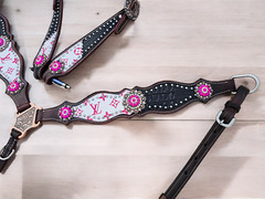 Western Horse Leather Tack Set | Pink On White With Black Croco Tack Set