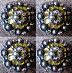 4 Conchos Rhinestone Bling Horse Saddle Bridle Tack Western Berry Concho CO366