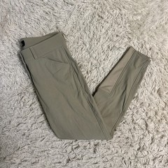 Women’s Size 28R Tan Horze Knee Patch Horseback Riding Breeches