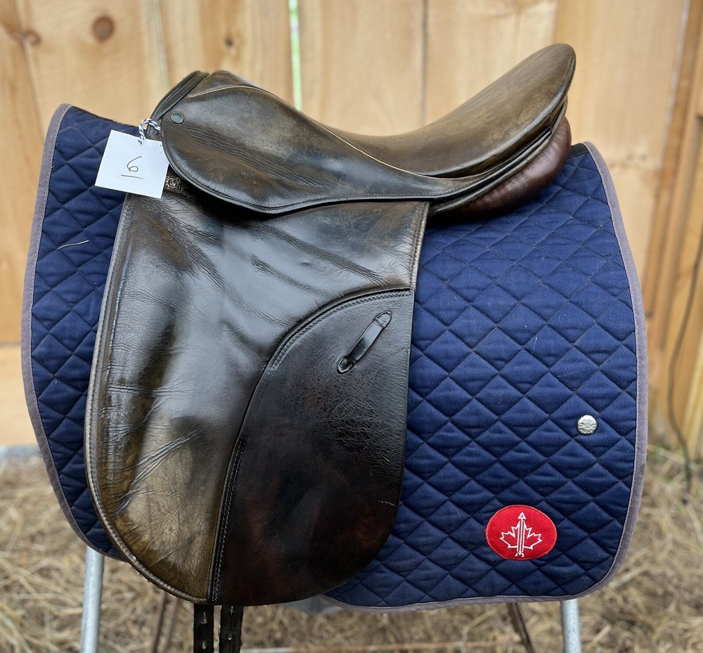 Stubben Romanus Dressage Saddle 17” MW