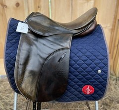 Stubben Romanus Dressage Saddle 17” MW