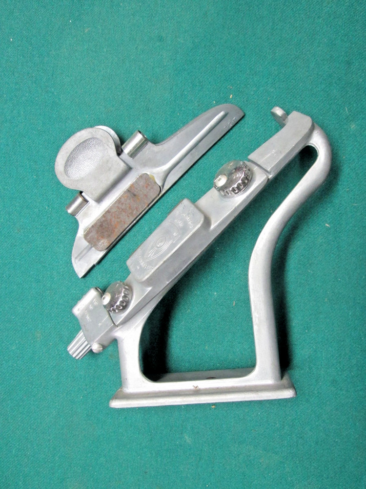 Bitzenburger Dial-O-Fletch Magic Fletching Jig with Right Clamp