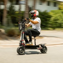 5600W 60V 38AH 50 MPH Folding Electric Scooter Adult Dual Motor 12″ Road Tire
