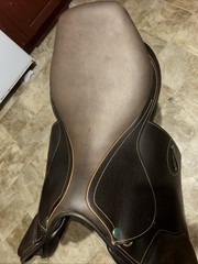 19in Memor x Close Contact Jumping Saddle