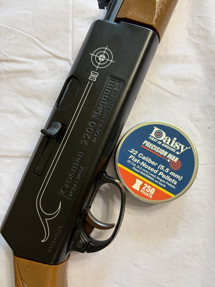 Crosman 2200 Magnum .22 cal 5.5 mm Pellet Air Gun Model 2200A -N92542185 VINTAGE