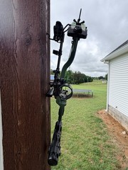 PSE Embark compound bow
