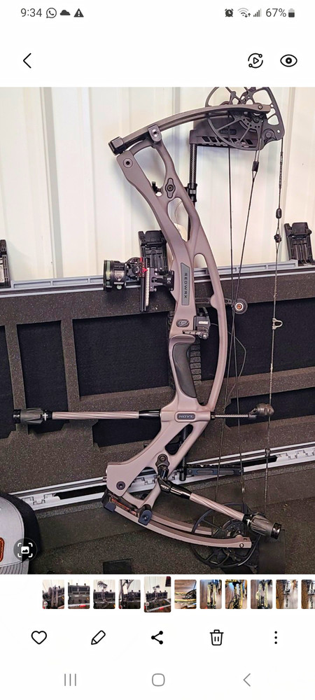 Hoyt Carbon RX-9 Gray Carbon Fiber Compound Bow Right Hand 70lb 25-30in