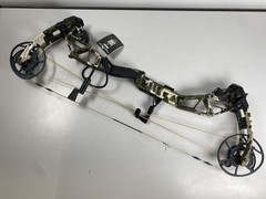 Bear Archery Right-Handed 55-70 Draw Weight Redeem Compound Bow – Emerge 2.0