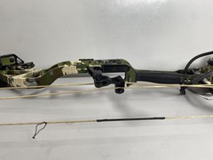 Bear Archery Right-Handed 55-70 Draw Weight Redeem Compound Bow – Emerge 2.0