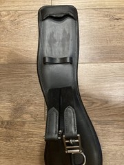 24” Ergonomic Dressage Girth, Elbow Relief