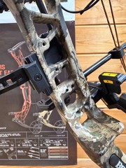 New 2026 Bear Archery Legit Maxx Whitetail RH 5-70lb RTH Bow PIC MOUNT PACKAGE