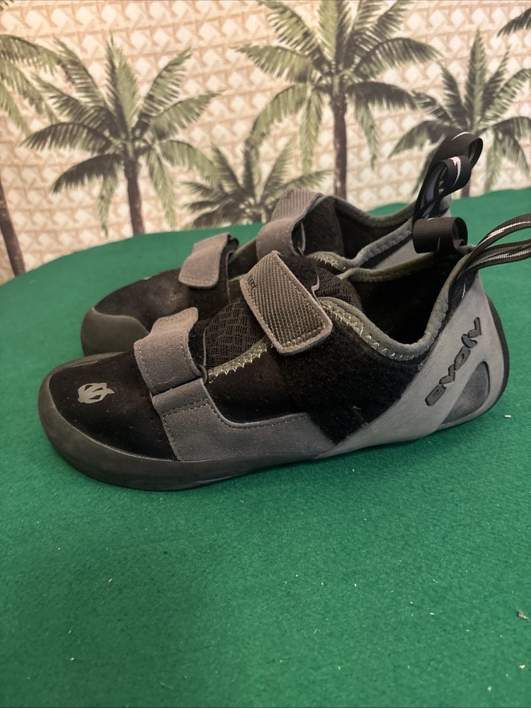 EVOLV Defy Black and Gray Rock Climbing Shoes Mens Size US 9.5 Womens 10.5 EU 41