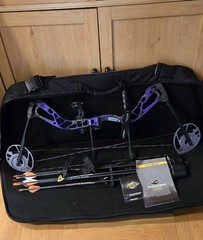Diamond Edge 320 Purple Haze Compound Bow Bag Release Arrow Quiver LEFT Hand NEW