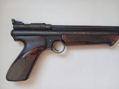 MODEL 1300 VINTAGE CROSMAN MEDALIST II 22 CAL MULTI-PUMP PNEUMATIC PELLET PISTOL