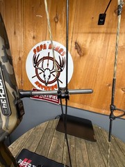 PSE Mach 34 EC2, RH, 26.5-32in DL, 60-70lb DW, Custom Camo, Gas Strings