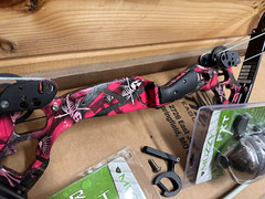 NEW Oneida Eagle Osprey Muzzy Reel PACKAGE Bowfishing Bow Pink SHORT