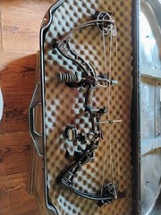 Bear Factory Approach RTH #70 Compound Bow – Realtree Edge Camo