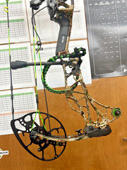 Mathews Lift 29.5 Compound Bow RH 28.5″ 70lb Sub Alpine w/access 4666338