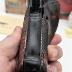 Vintage Crosman MARK I Single Shot .22 Caliber Pellet CO2 Target Pistol w/box